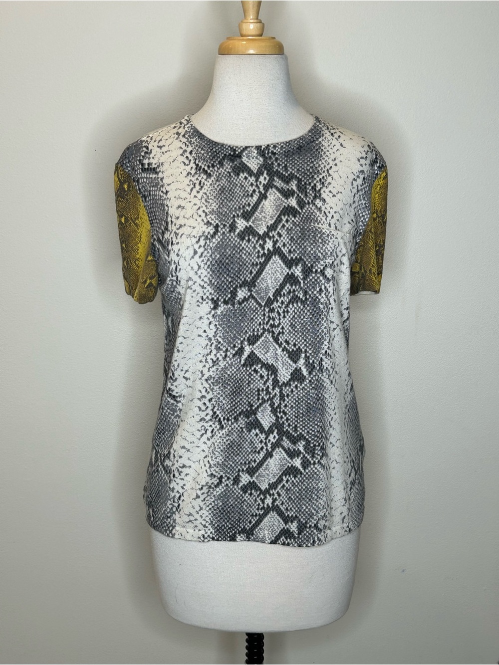 Equipment Femme Soft Wool Blend Sweater Python Snake Print XS